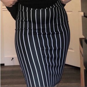 Black and white stripe midi Bodycon skirt